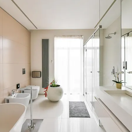 Presidential Penthouse, 303m2, Jacuzzi On Terrace, Sauna, 6bdrm, 4bthrm, Ac, Lift 公寓