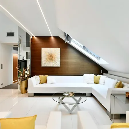Presidential Penthouse, 303m2, Jacuzzi On Terrace, Sauna, 6bdrm, 4bthrm, Ac, Lift 布拉格