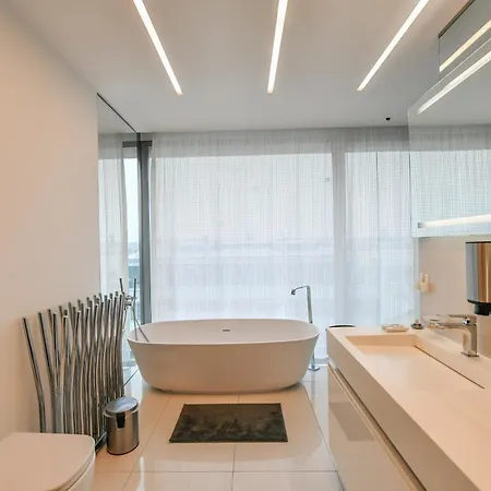 Presidential Penthouse, 303m2, Jacuzzi On Terrace, Sauna, 6bdrm, 4bthrm, Ac, Lift 布拉格