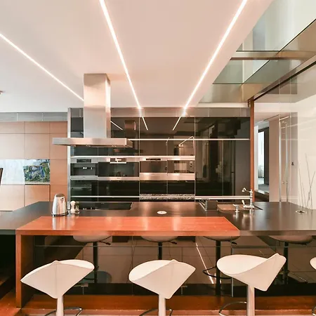 Presidential Penthouse, 303m2, Jacuzzi On Terrace, Sauna, 6bdrm, 4bthrm, Ac, Lift * Prag